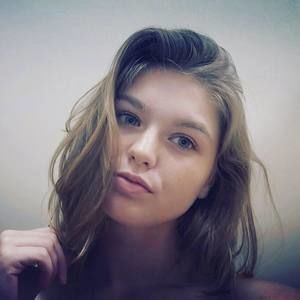 Meet your Posher, Alyvia